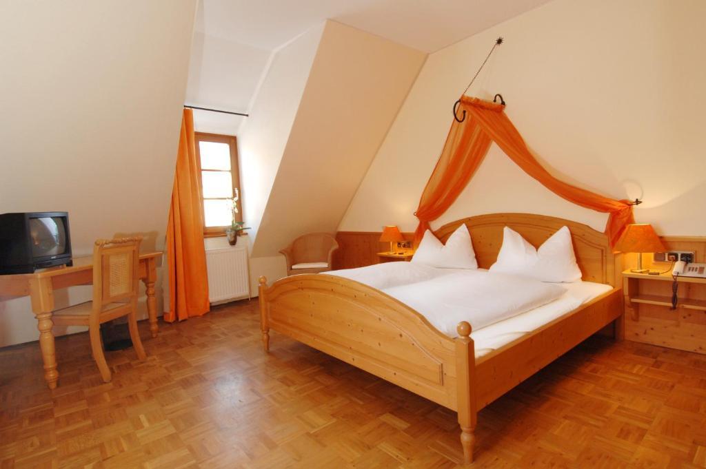 Landhotel St. Gereon Nackenheim Δωμάτιο φωτογραφία