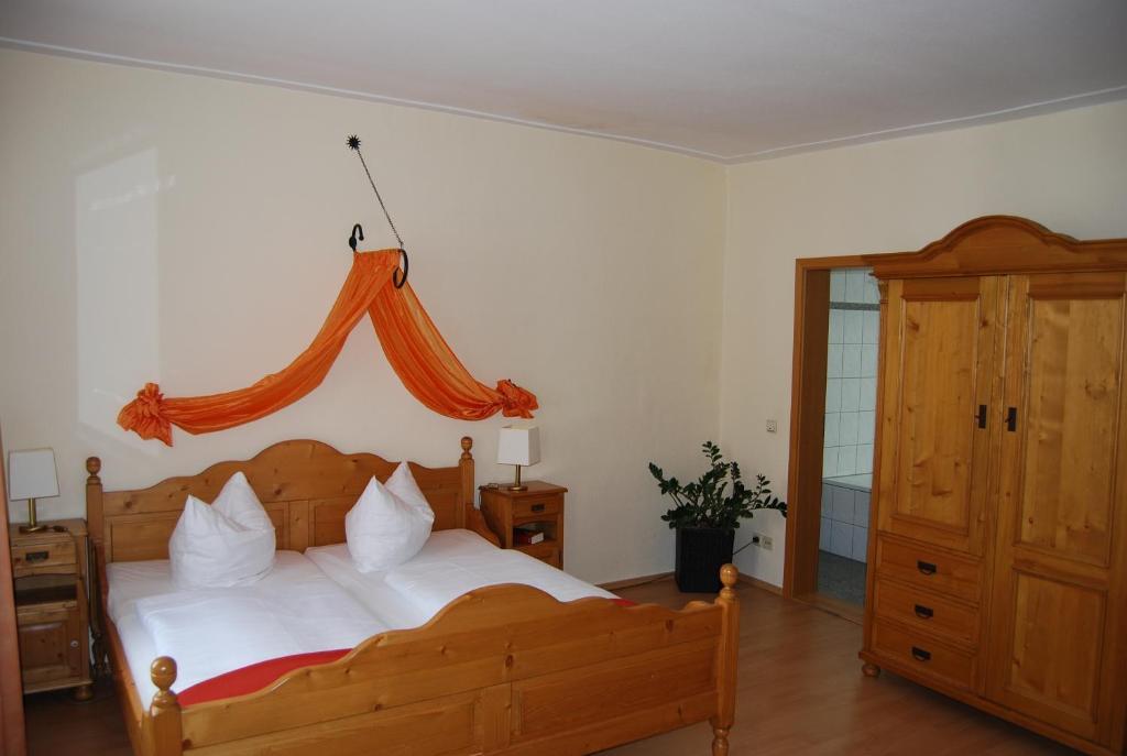 Landhotel St. Gereon Nackenheim Δωμάτιο φωτογραφία