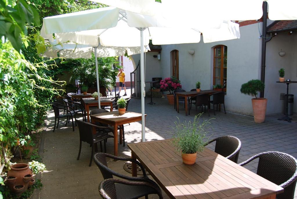 Landhotel St. Gereon Nackenheim Εξωτερικό φωτογραφία